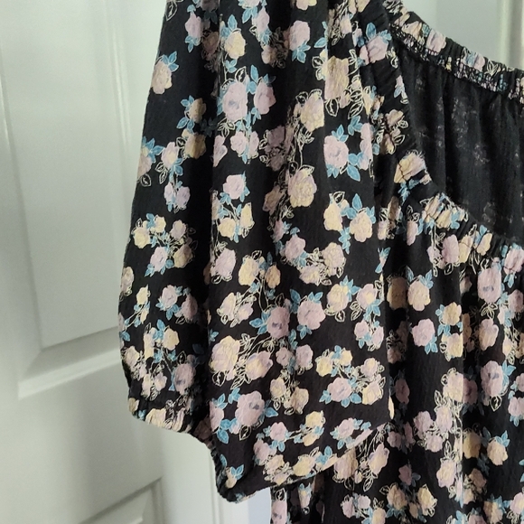 True Craft Black Floral Dress - Picture 3 of 7